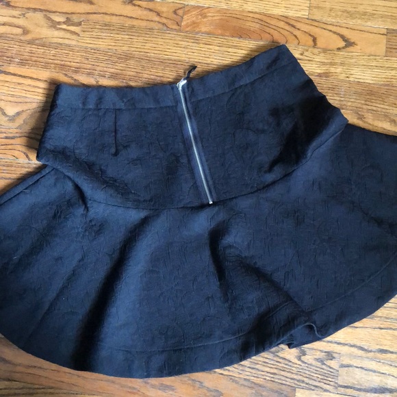 Like new black skater skirt size 14 - Picture 4 of 7